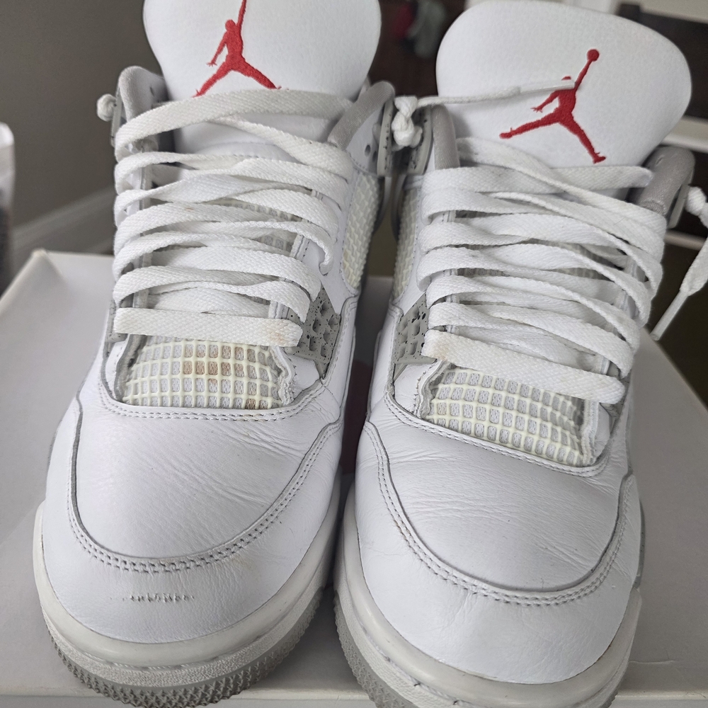 Jordan White Oreo 4s Mens Sneakers in White with Red Accents